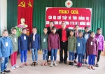 Trao 1.083 suất quà Tết cho học sinh có hoàn cảnh khó khăn tại huyện Hướng Hóa