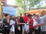 Hội Chữ thập đỏ tỉnh trao 550 suất quà cho đồng bào nghèo 02 xã Húc Nghì, Tà Long, huyện Đakrông