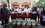 Hội Chữ thập đỏ tỉnh Quảng Trị trao 300 suất quà cho bà con đồng bào dân tộc thiểu số 02 xã Ba Nang, Tà Long, huyện Đakrông