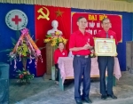 Chi Hội Chữ thập đỏ thôn Thi Ông vinh dự nhận giấy khen của Ban chấp hành tỉnh Hội về thành tích xuất sắc trong phong trào chữ thập đỏ và công tác Hội năm 2015.