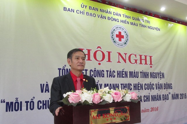Ông Nguyễn Đình Chiến - Chủ tịch Hội CTĐ tỉnh, Phó trưởng BCĐ VĐ HMTN tỉnh khai mạc hội nghị