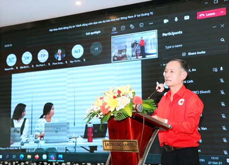 Ông Nguyễn Đình Chiến, Chủ tịch Hội CTĐ tỉnh phát biểu tại hội nghị